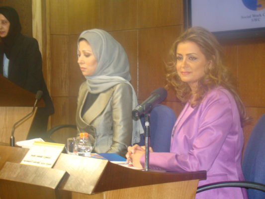 دة. عصمت حوسو - جامعة عمّان الأهلية - استضافة مذيعة الجزيرة خديجة بن قنّة في برنامج "نساء الهمّة"